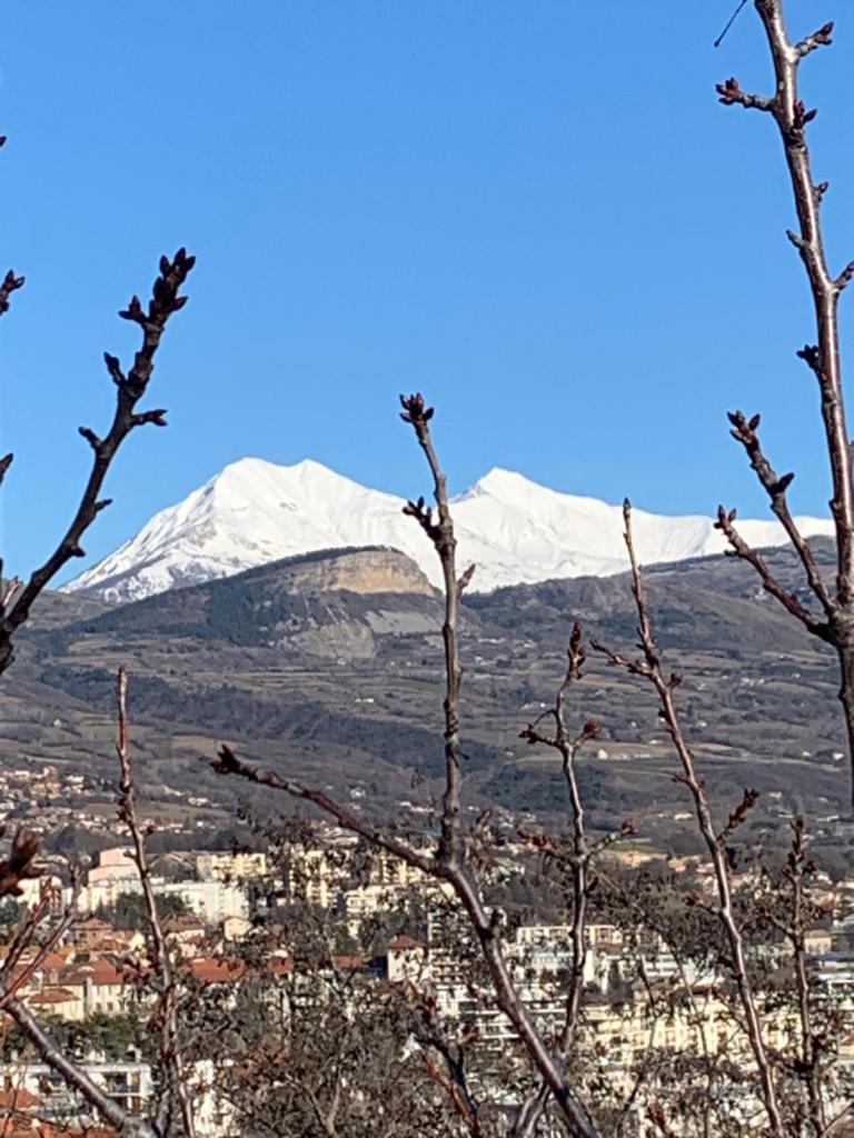 T4 Vue Imprenable Montagnes Et Ville Gap Exterior foto
